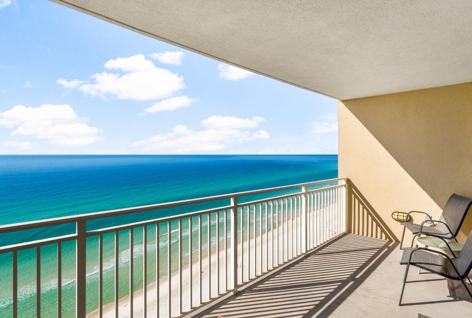 Beautiful Beachfront Paradise! Emerald Beach Resort بنما سيتي بيتش المظهر الخارجي الصورة
